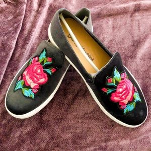 Dirty Laundry, velvet, embroidered shoes